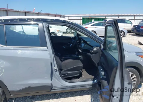 2023 Nissan Kicks Sv Xtronic Cvt from USA, damaged, VIN 3N1CP5CV5PL553157